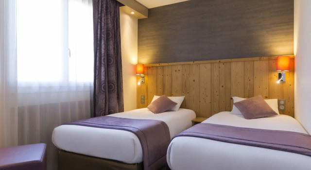The Originals City, Hôtel Rey du Mont Sion, Saint-Julien-en-Genevois Sud, 预订 酒店 圣朱利安恩因 Geneva-French Side