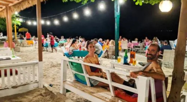 Zipp Bar Restaurant & Bungalows