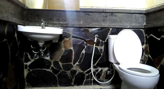 Бунгало с балконом Astawa House