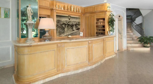Hotel Lido, Rezervovat Hotel Gabicce Mare 