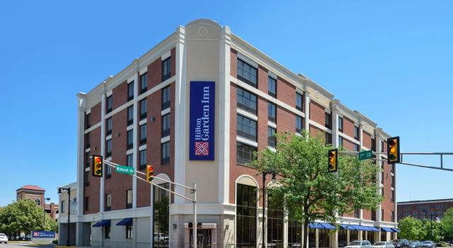 Люкс Hilton Garden Inn Terre Haute