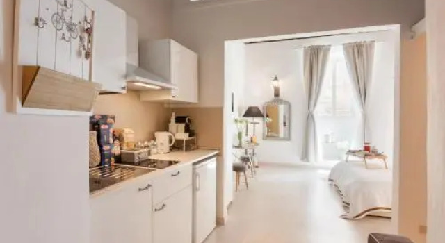 Loft Pantheon, Забронировать Отель Отели Лацио с бассейном, Бассейн