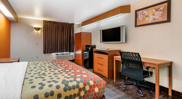 Двухместный номер Standard Econo Lodge North Academy