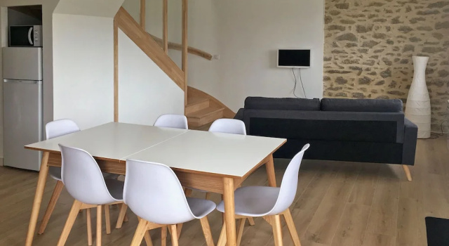 Cozy Holiday Home in Santec With Private Garden, Забронировать Отель Отели Finistère с парковкой, Парковка