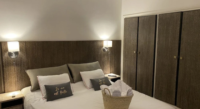Appartment Rhizlane, Забронировать Отель Отели Марракеш-Тенсифт-Эль-Хауз с бассейном, Бассейн