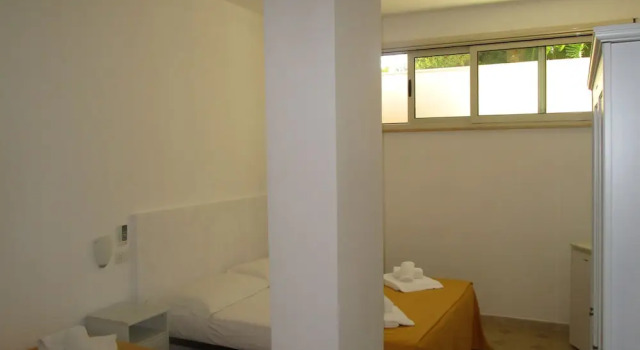 Sunshine Hotel
