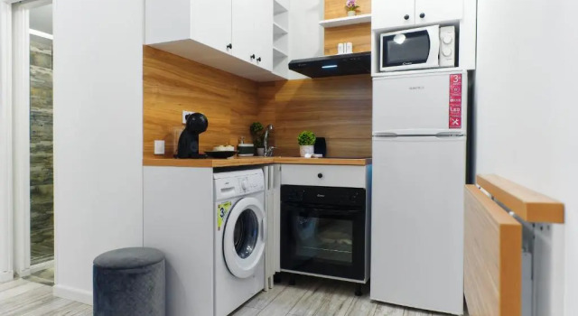 Bella House Apartaments, Prenota Residence Hotel economici a Dolj
