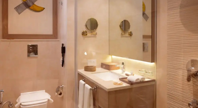 Номер Luxury The Greenwood Guwahati - A Luxury Boutique Hotel