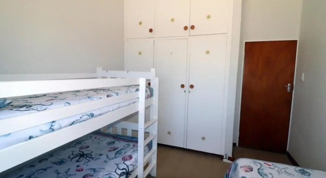 Naude House in Struisbaai, Забронировать Отель Отели Стрёйсбай с парковкой, Парковка