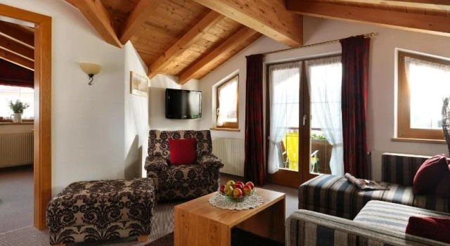 Hotel Garni Alpina, Rezerwuj Hotel Hotele w Tyrol ze śniadaniem, Śniadanie