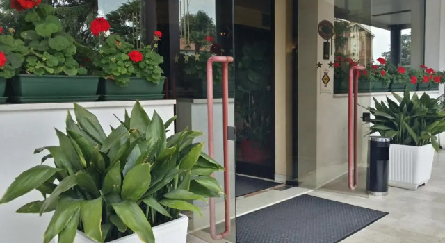 Hotel Raffaello Venice, Забронировать Отель Спинея 