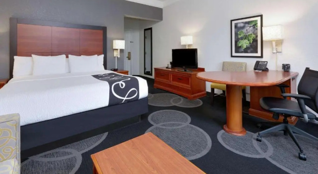 Двухместный номер Executive La Quinta by Wyndham Dallas North Central