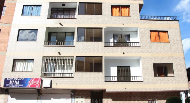 ApartaHostels, Забронировать Отель Отели в центре Медельин, в центре
