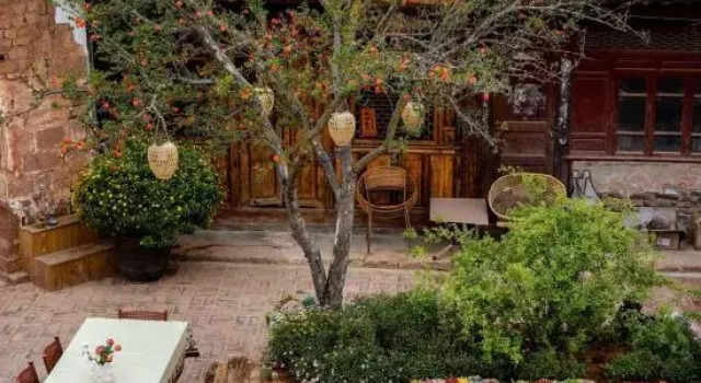 Twelve Gardens Beautiful Stay (Shaxi Ancient Town Scenic Area Branch), Book Hotel Dali Yunnan