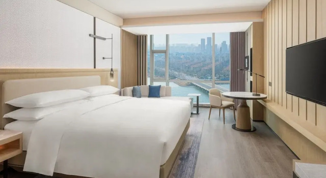 Двухместный номер Standard с видом на озеро Qingdao Marriott Hotel Jiaozhou