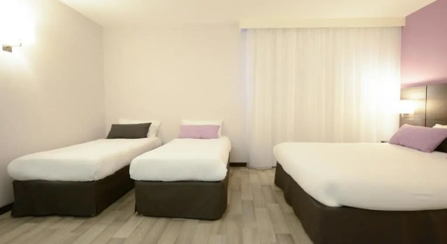 Семейный номер Standard Hotel Eurocentre Toulouse Nord