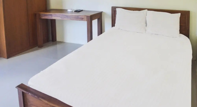 OYO 91424 Belfano Guest House, Rezerwuj Pensjonat Hotele w Kalimantan z parkingiem, Parking