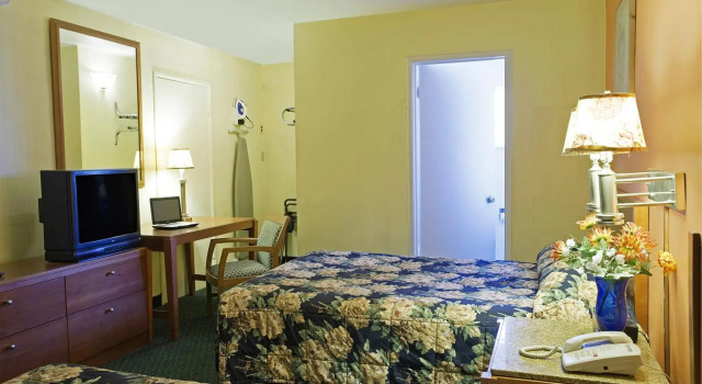 Четырёхместный номер Standard Americas Best Value Inn - Livermore