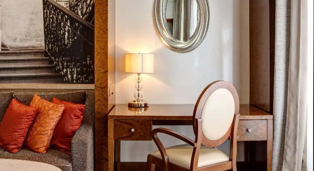 Двухместный номер Standard с балконом Anantara Palais Hansen Vienna - A Leading Hotel of the World