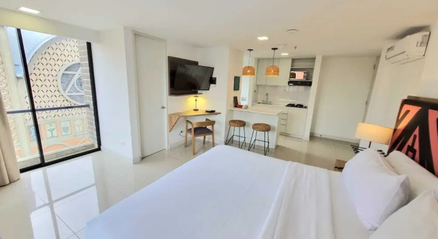 Студия Origen Local Suites