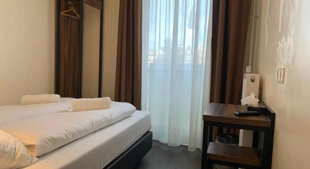Двухместный номер Dam Hotel