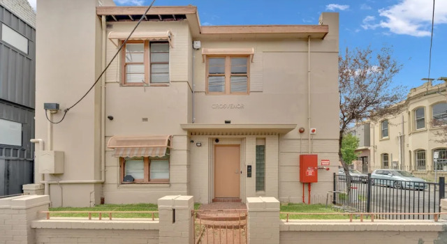 113 Hoddle, Book Apartment Melbourne 