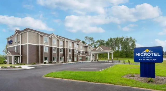 Microtel Inn & Suites by Wyndham Amsterdam, Varaa Hotelli Amsterdam New York State