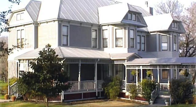 Inn on the Creek