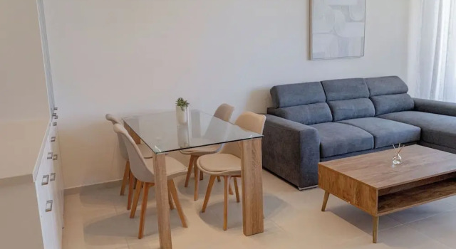 Phaedrus Living: Seaside Thalassa Cretan D101