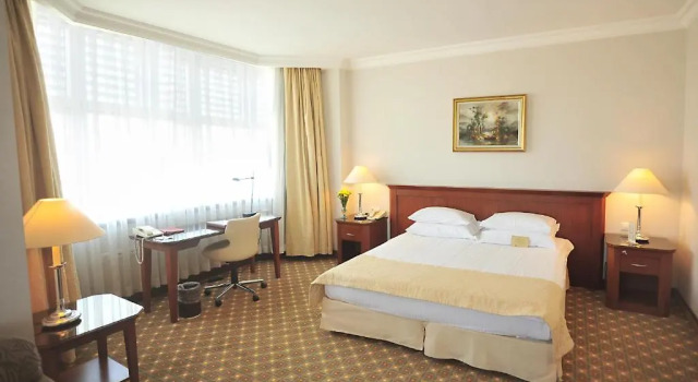Двухместный номер Deluxe Hotel Midi