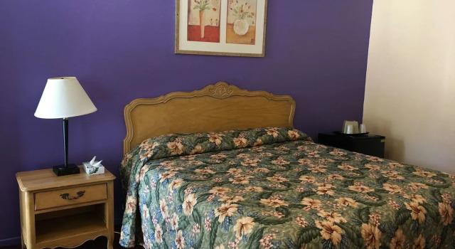 Lakeview Inn, Забронировать Мини-отель Люцерн штат Калифорния
