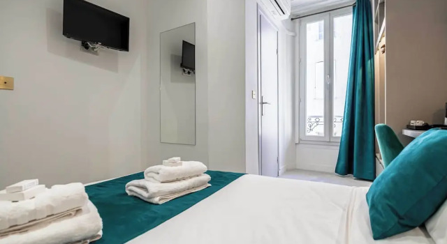Avaton Hotel - Deluxe Room - Cannes Palais, Забронировать Отель Отели Канн с парковкой, рядом с Le Croisette Casino Barriere de Cannes, Парковка