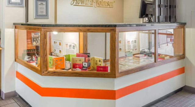 Howard Johnson Tillsonburg, Varaa Hotelli  