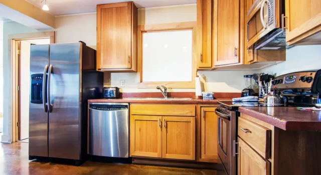 Люкс Deluxe East Bay Suites