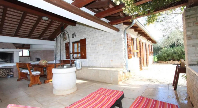 Коттедж Holiday House San Pruti