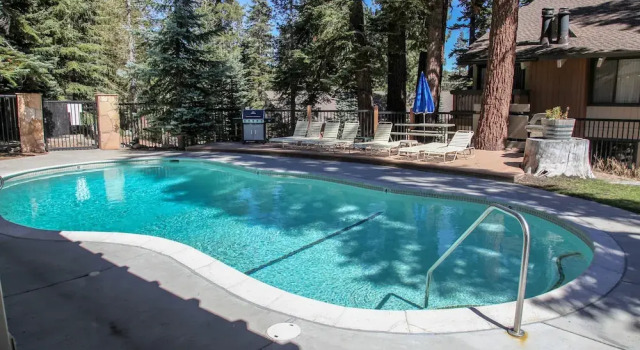 Discovery 4 108 Great Complex Amenities, Close to Canyon Lodge by RedAwning