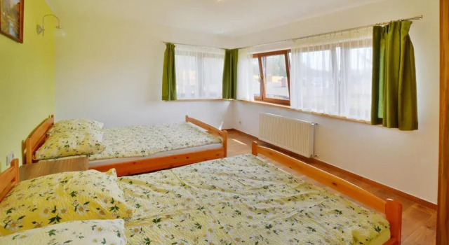 Holiday home with garden, close to the beach, Забронировать Дом для отпуска Виллы Сарбиново, Вилла