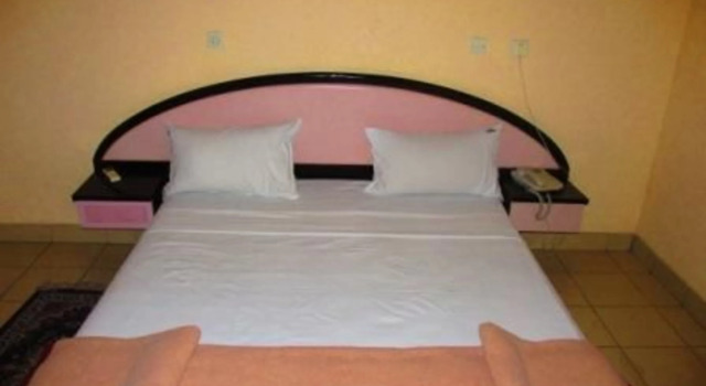 Hotel Beausejour Mirabel, Book Hotel Douala 