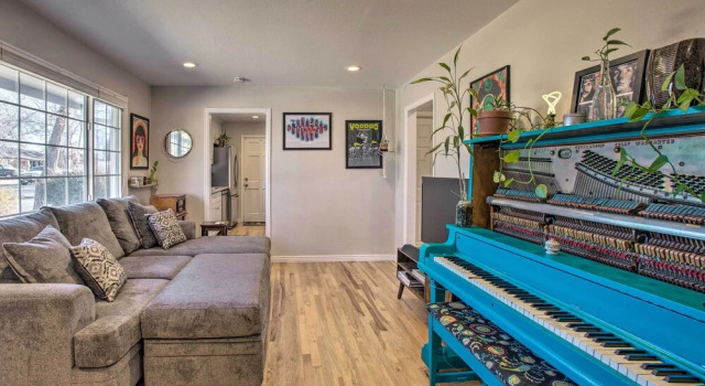Centrally Located Aurora Home w/ Covered Patio, Réserver Maison de vacances Aurora Colorado