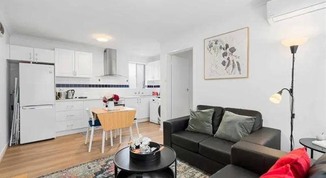 Comfortable 1-bed Retreat Near Canberra City, Buchen Sie Ferienwohnung Canberra Australian Capital Territory
