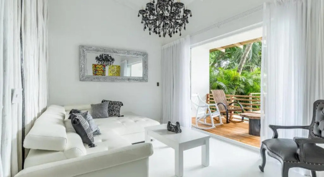 Gigi Brown Beachfront Santa Teresa, Забронировать Отель Отели Кармен 5 звезд, 5*