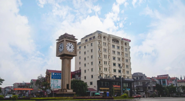 Полулюкс Bacninh Charming Hotel