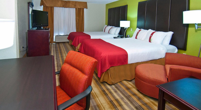 Четырёхместный номер Standard Holiday Inn Vicksburg by IHG