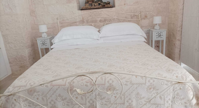 Apulian Charme Trulli & Cottage, Book Feriehus Alberobello Bari Province