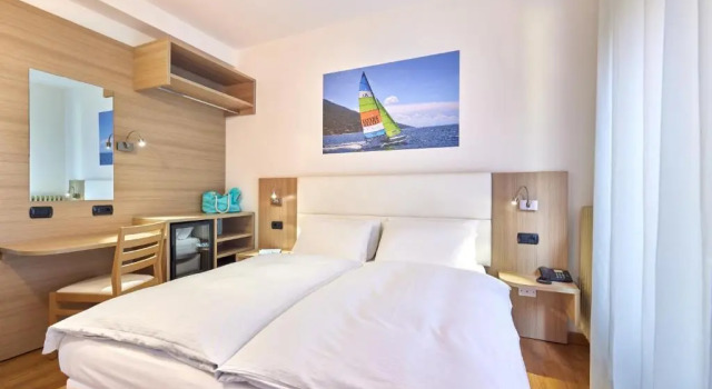 Двухместный номер Standard Beach Hotel Rosa
