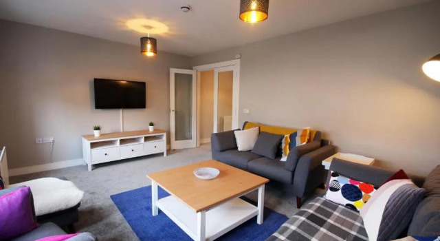 Strand House 2