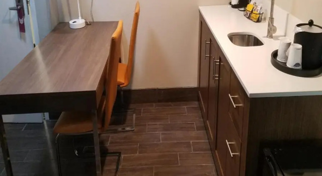 Номер Deluxe Hampton Inn & Suites Kansas City-Merriam