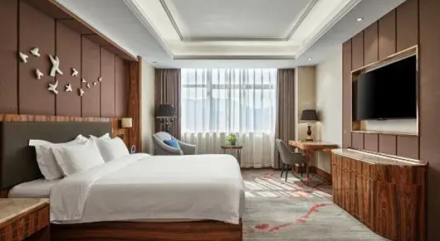 Люкс Lang Ting Intercontinental Hotel