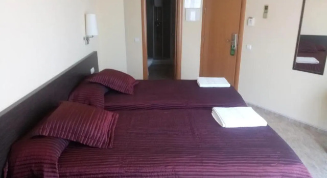 Двухместный номер Standard Hostal Sant Sadurní