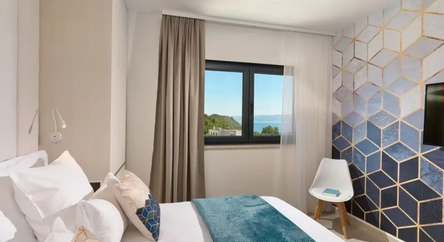 Villa Sunset - Luxury Adriatic Sea View Estate, Забронировать Вилла Коттеджи Подстраны, рядом с Частный Пляж «Апартмани Лена», Коттедж